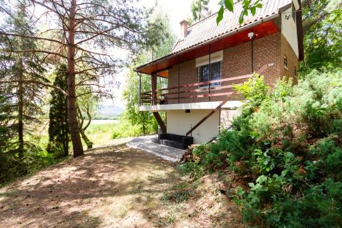 Hilltop Wellness Haven W AC & Jacuzzi by NW in Recsk