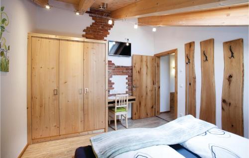 Three-Bedroom Apartment in Kartitsch - image 8