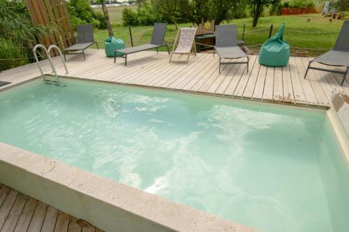 Exterior view, Provencal Farmhouse In Preserved Natural Setting in Frejus