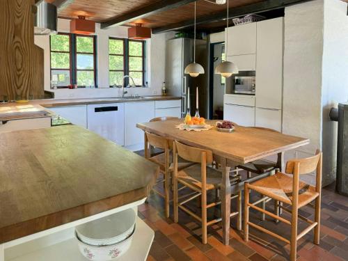 Vista exterior, Traditional Timber House In Mols Bjerge With View in Ebeltoft