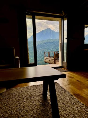 Chalet avec vue panoramique sur les montagnes in Martigny-Combe