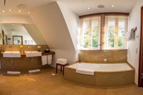 Zuhanyzó, Neumuhle Resort & Spa in Hammelburg