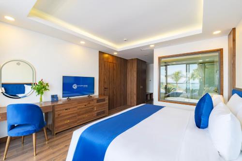 room detail thumbnail 1