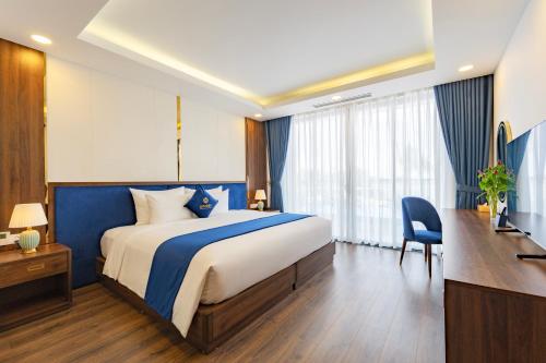 room detail thumbnail 0