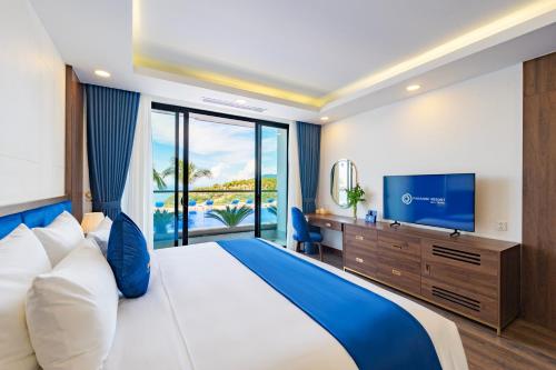 room detail thumbnail 1