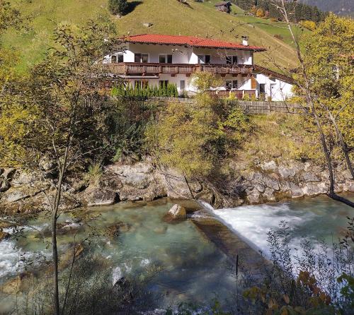A szálláshely kívülről, Appartementhaus Gleirscher in Krossbach