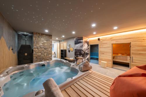 สปา, Les grands chalets in แซ็ง-มิเชล-เดอ-แชยอล