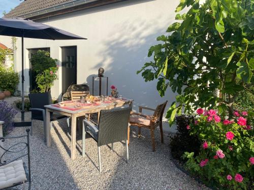 Ételek és italok, Guest Rooms by Art Bruges in Jabbeke