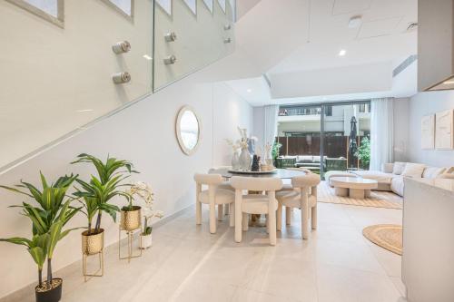 Lovely Duplex Townhouse minutes from Downtown, Dubai (Foto 8)