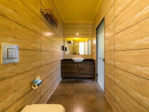 Zuhanyzó, The Hosteller Gokarna in Gokarna Kudle Beach