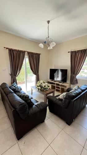 設施, Villa Porta Aurea in 索蒂拉