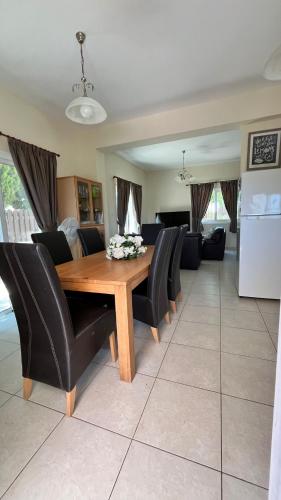 設施, Villa Porta Aurea in 索蒂拉