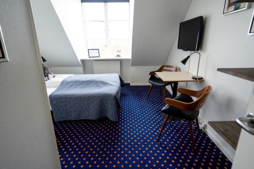 1 double bed