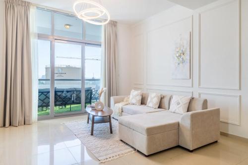 Luxury 3 BHK in Dubai Marina By dPie DEC 503