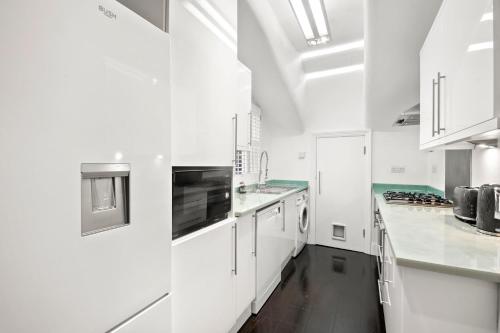 SG Prime Knightsbridge Luxury Suite - image 9