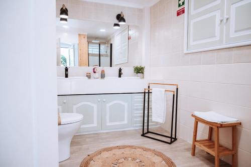 Fürdőszoba, 20 négyzetméteres, 1 hálószobás Ház 1 fürdőszobával Sines területén (Castle House and Beach) in Sines