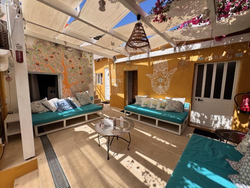 奥兰奇特莱斯旅舍 (Orange Terrace Hostel) in 阿尔布斐拉