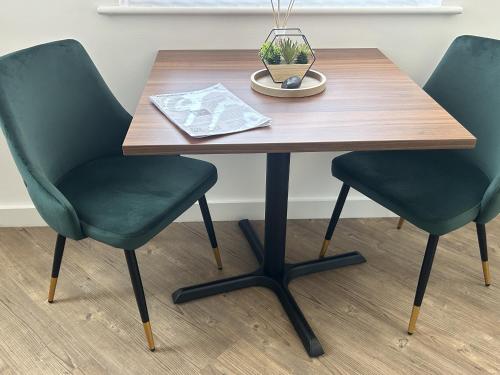 Central 1-Bed Studio Sleeps 2 with City Views, Liverpool (photo 8)