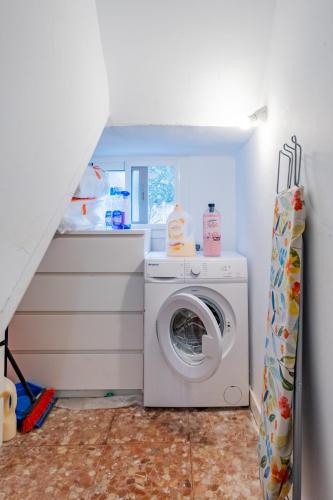 Casita Lucero Room Type - Standard Single Room with Shared Bathroom