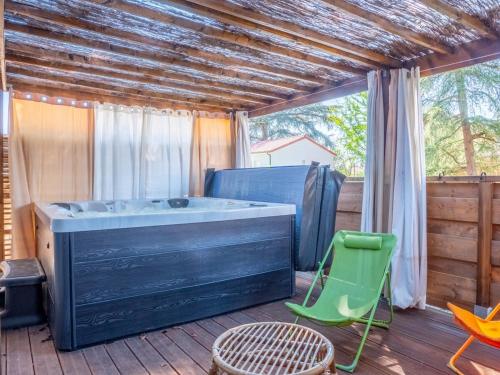 Cabana & Loft South Side - Close to Highway A6 in Crêches-sur-Saône