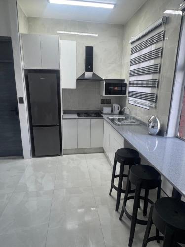 Kitchen, Beachurst Apartment II in Marine Parade