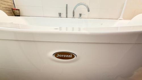 Cilento Mare Jacuzzi in 阿格羅波利