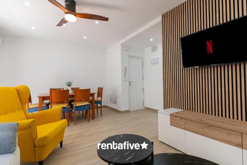 Apartment room in rentafive - Nuevo - Reformado - 1 min playa - A/A
