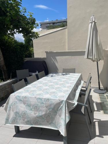 Удобства, Maison entre culture et détente (Maison entre culture et detente) in Vaucresson