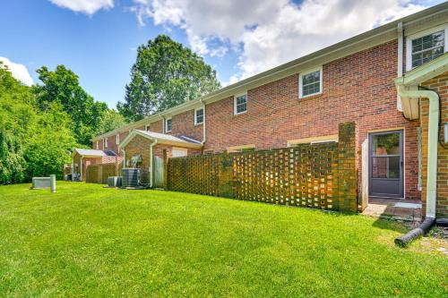 2 Mi to High Point University: Townhome w/ Patio in Ponto Alto (NC)