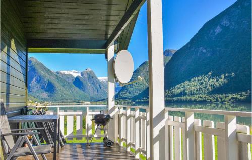 Hotelli välisilme, 2 Bedroom Lovely Home In Fjærland in Fjaerland