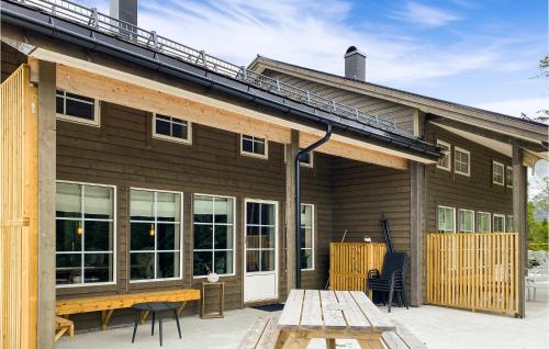 外部景觀, Amazing Home In Nordfjordeid With Wifi in 諾德卓伊戴德