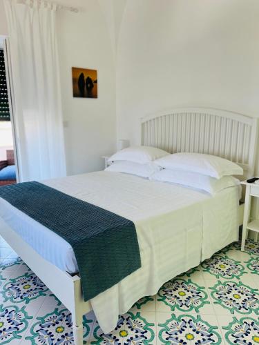 Double Room with Balcony and Sea View