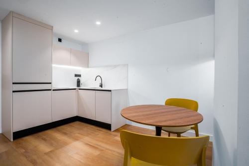 Sevilla Smartr Sevilla Puente de Triana 3-Star Guesthouse lobby