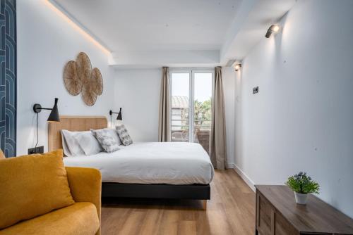 Sevilla Smartr Sevilla Puente de Triana 3-Star Guesthouse suite