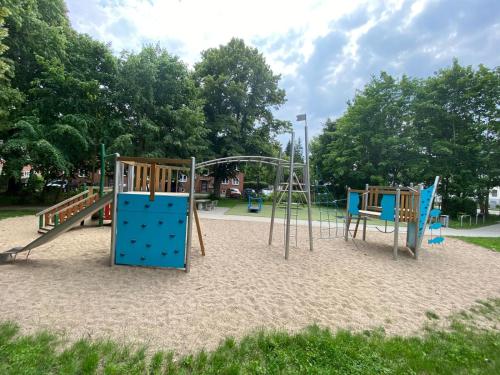 Igrišče, Ziegelhaus am Ziegelsee in West-stadt