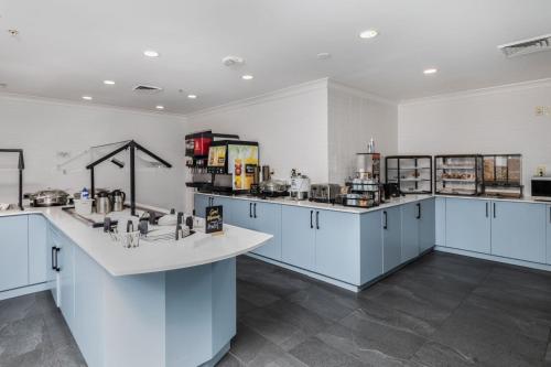 Staybridge Suites Madison - East, an IHG Hotel in Madison, USA
