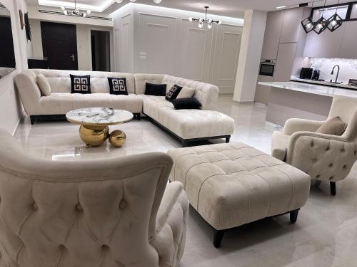 Water Front Luxury in Jnah Beirut - image 5