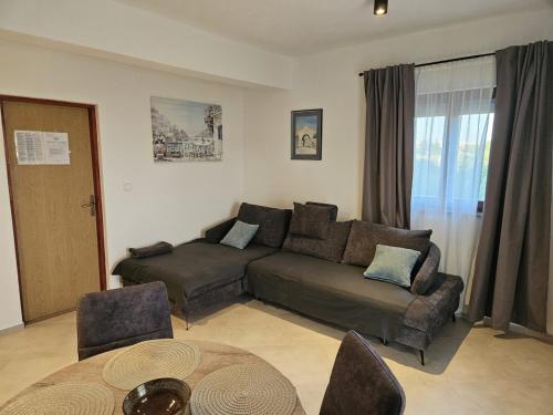 Apartment in Nin with Terrace, Air conditioning, Wi-Fi (3722-1), Nin (fotografie 6)