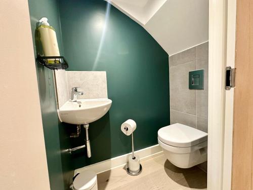 Cute 1 bed Duplex Apartment with Balcony, Mánchester (foto 10)