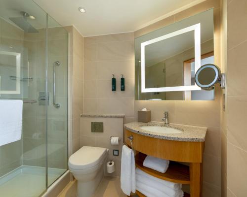 room detail thumbnail 2