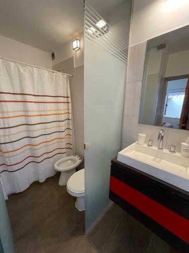 One-Bedroom Apartment image 6