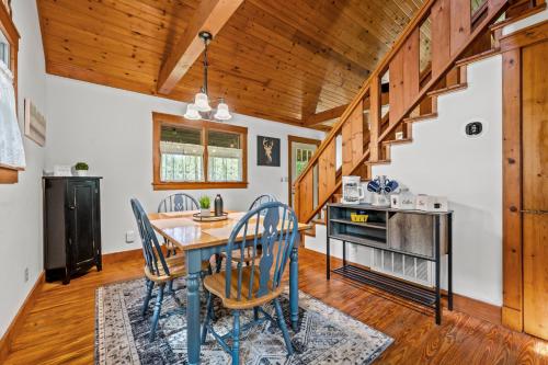 Bear Tracks Lodge By Avada Properties in Pleasant Hill