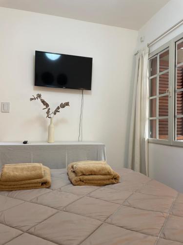 One-Bedroom Apartment image 3