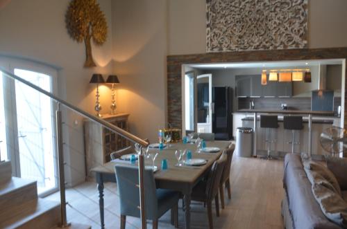 Belle maison avec piscine dans les hauteurs a Saint Raphael in Saint-Raphael