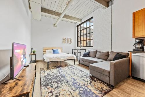 Loft-Style Studio l DT Cleveland l Parking l Café, Cleveland (fotografie 2)