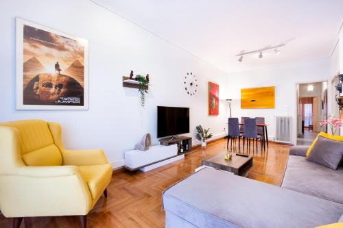 Modern Apartment near City center, Atenas