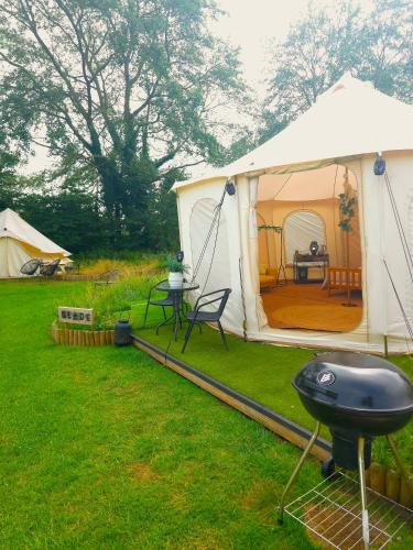 Bell Tent Village Parks in 霍姆皮亞爾邦特