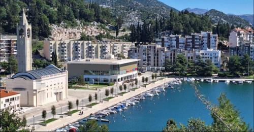 Vala in โปลเช่