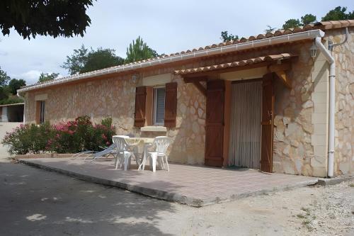 Les Romarins gîte à louer Les Bruns