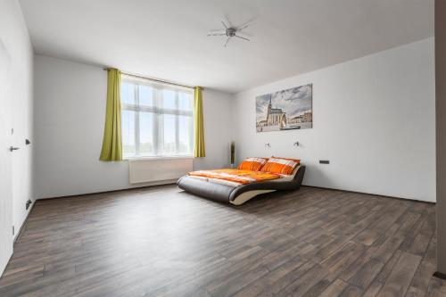 Apartsee